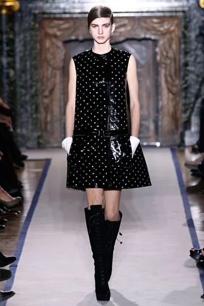 Look 23